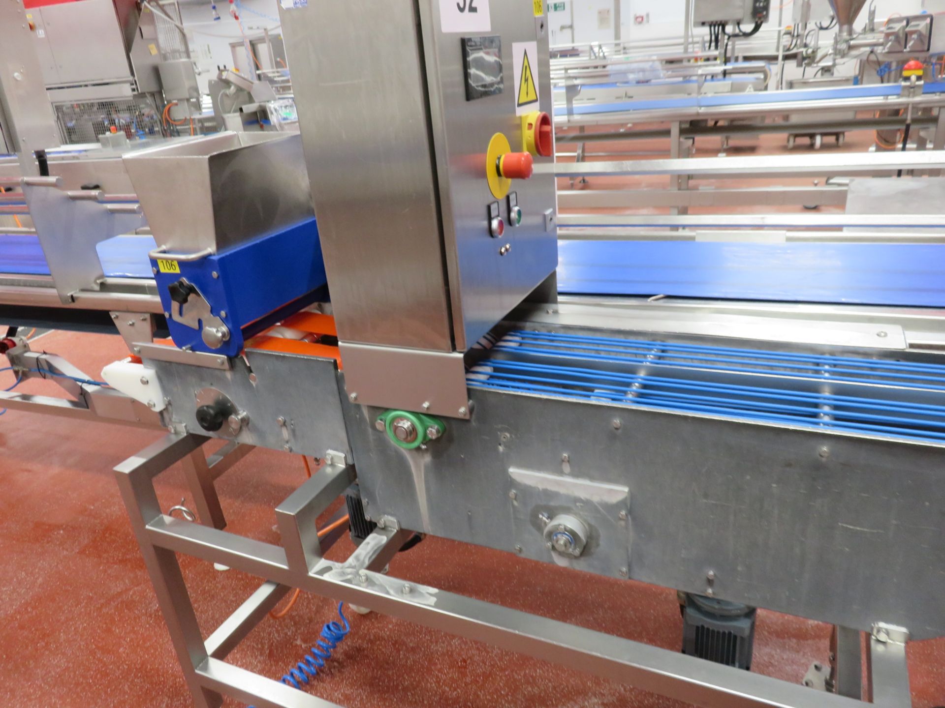 AFT BUTTERING AND COLLATING MACHINE. - Image 2 of 4