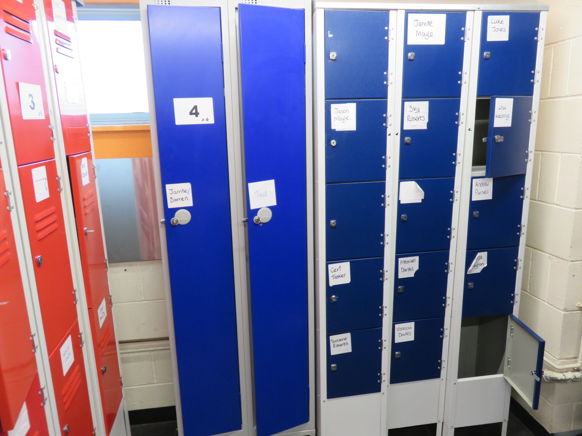 2 X FULL LENGTH LOCKERS.