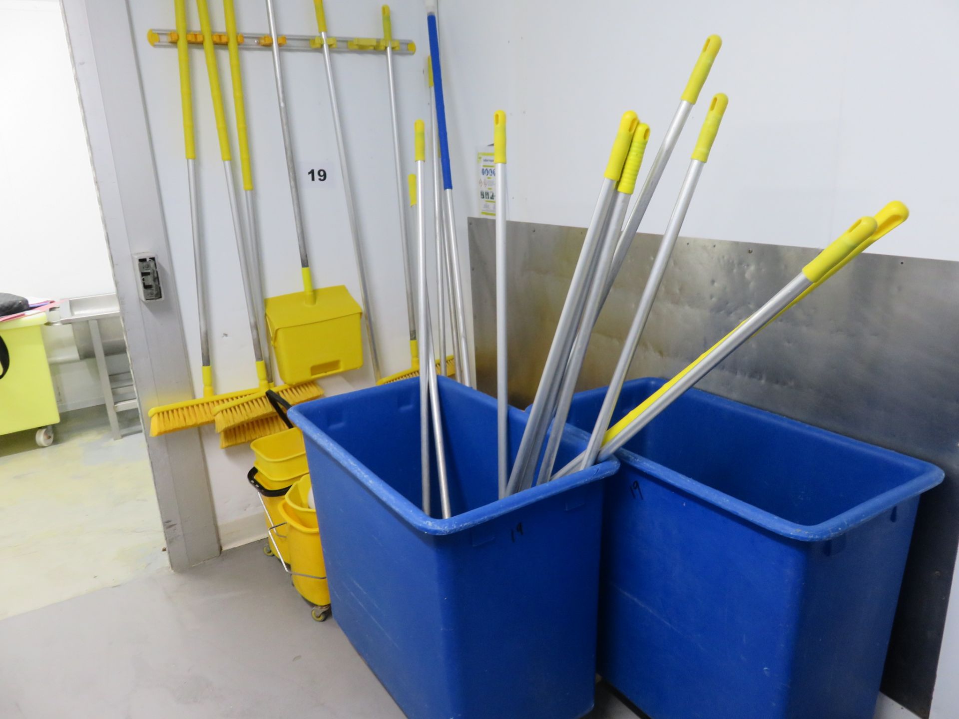 BUCKETS, BRUSHES ETC. - Image 2 of 3