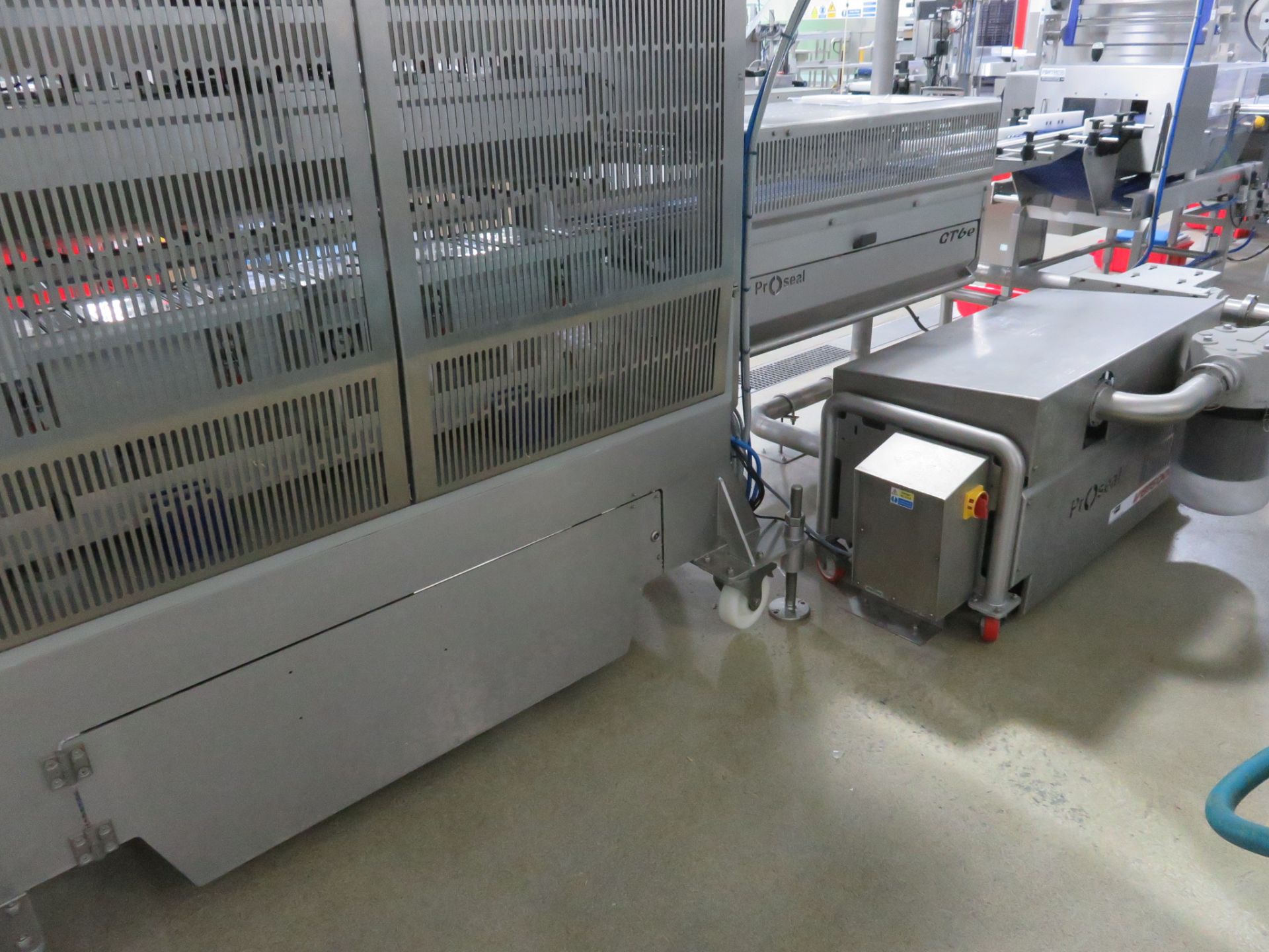 PROSEAL GT6e SKIN PLUS TRAY SEALING MACHINE - video below of machine in operation - Image 10 of 22