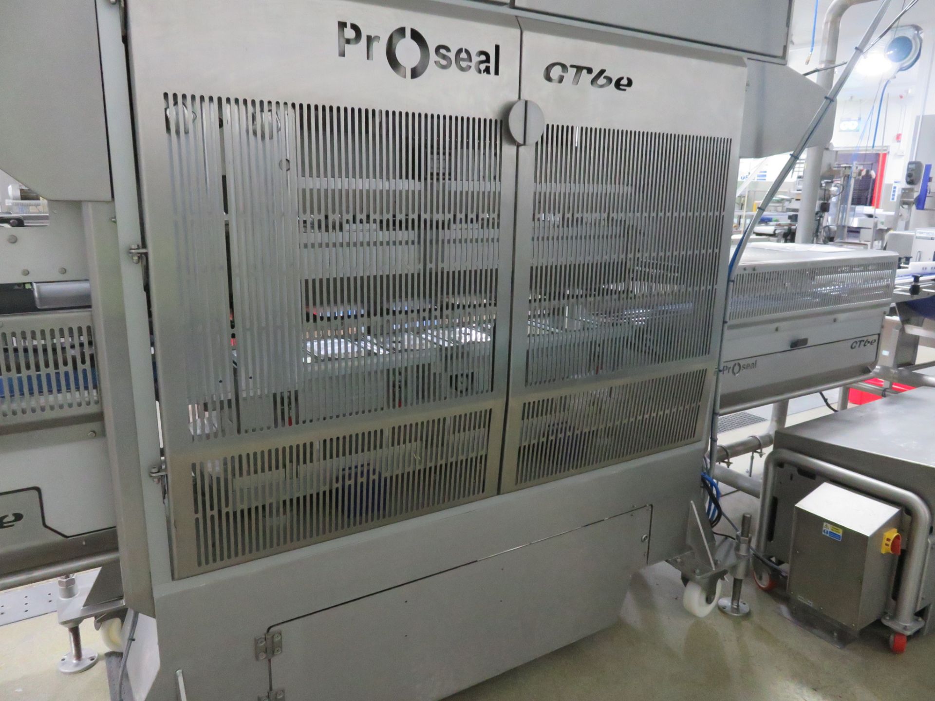 PROSEAL GT6e SKIN PLUS TRAY SEALING MACHINE - video below of machine in operation - Image 9 of 22