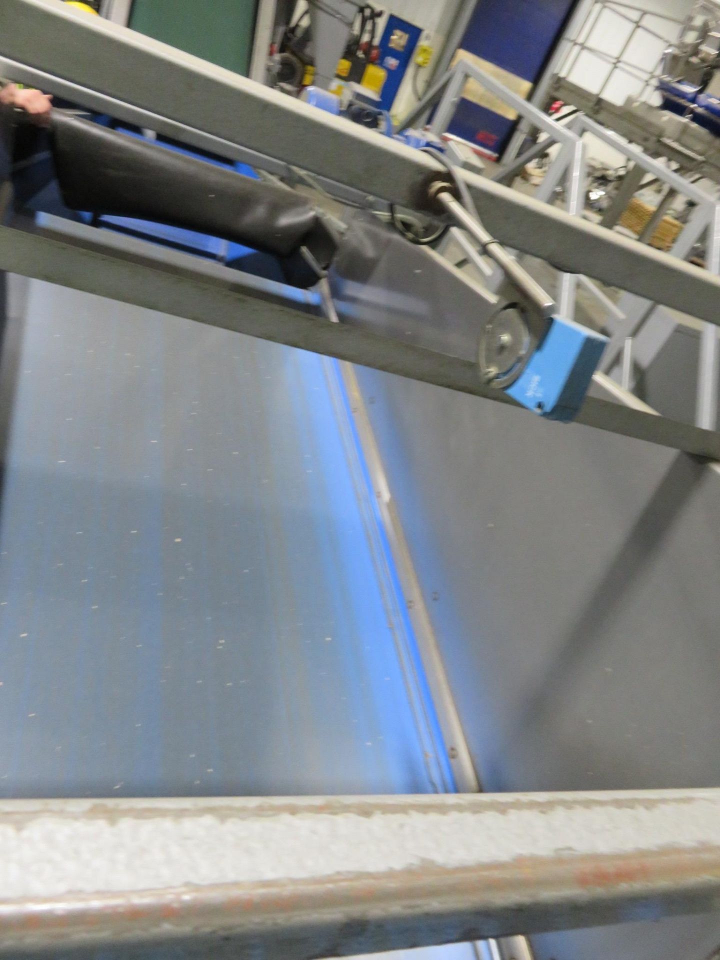 FEEDING CONVEYOR. - Image 3 of 6