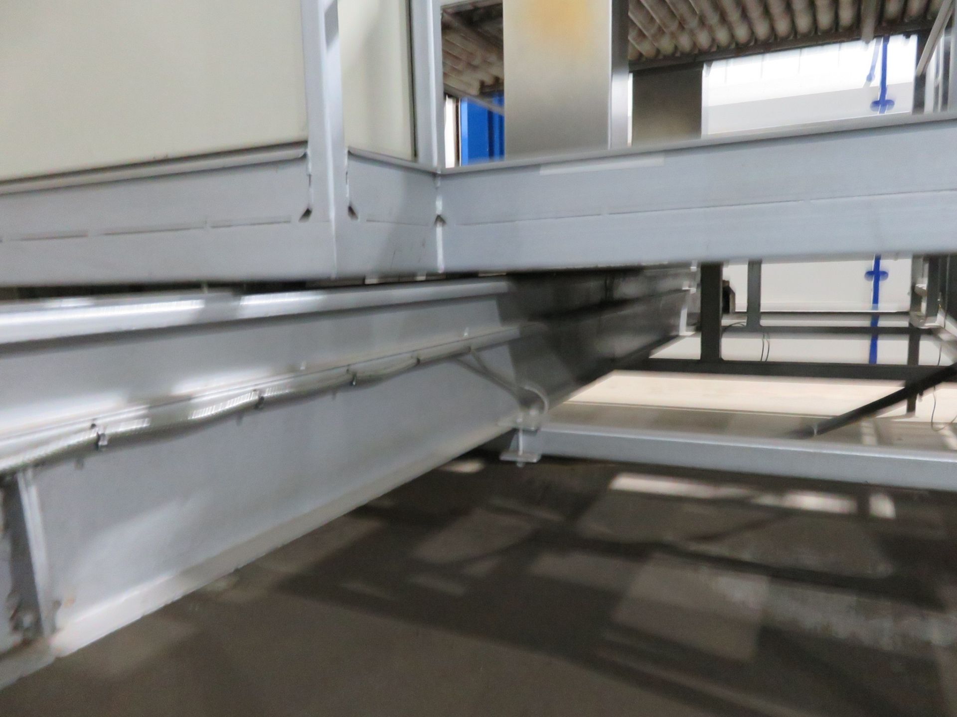 4 PERSON INSPECTION POWER ROLLER CONVEYOR UNIT - Image 9 of 11