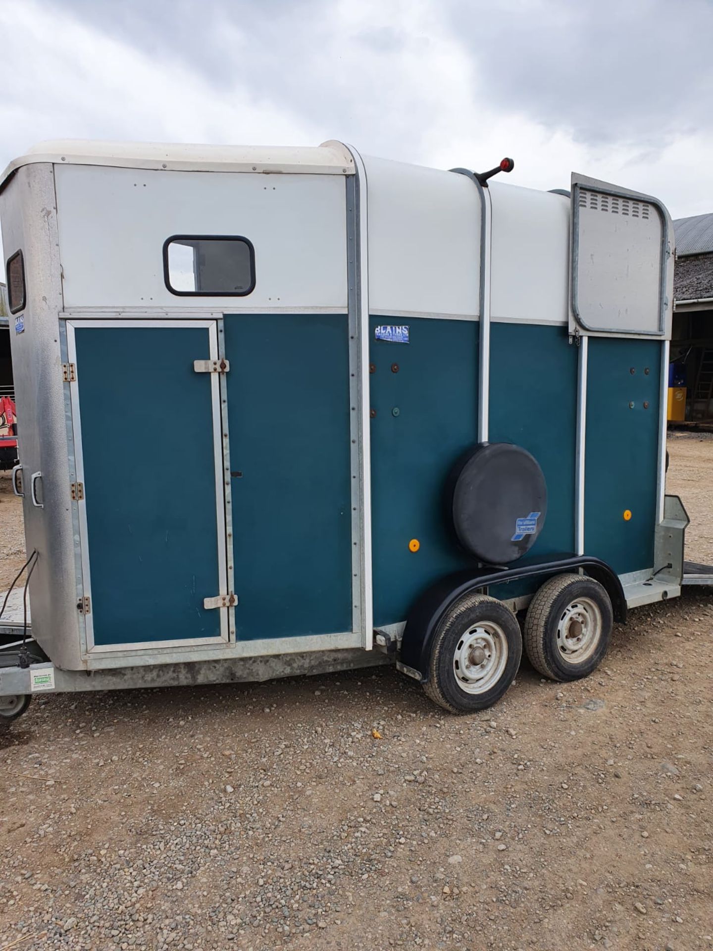 Ifor Williams 510 horse box, very little use, has Datatag Protection