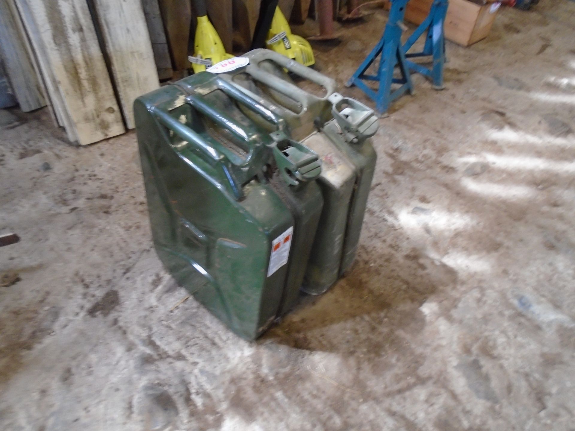 2 Jerry cans