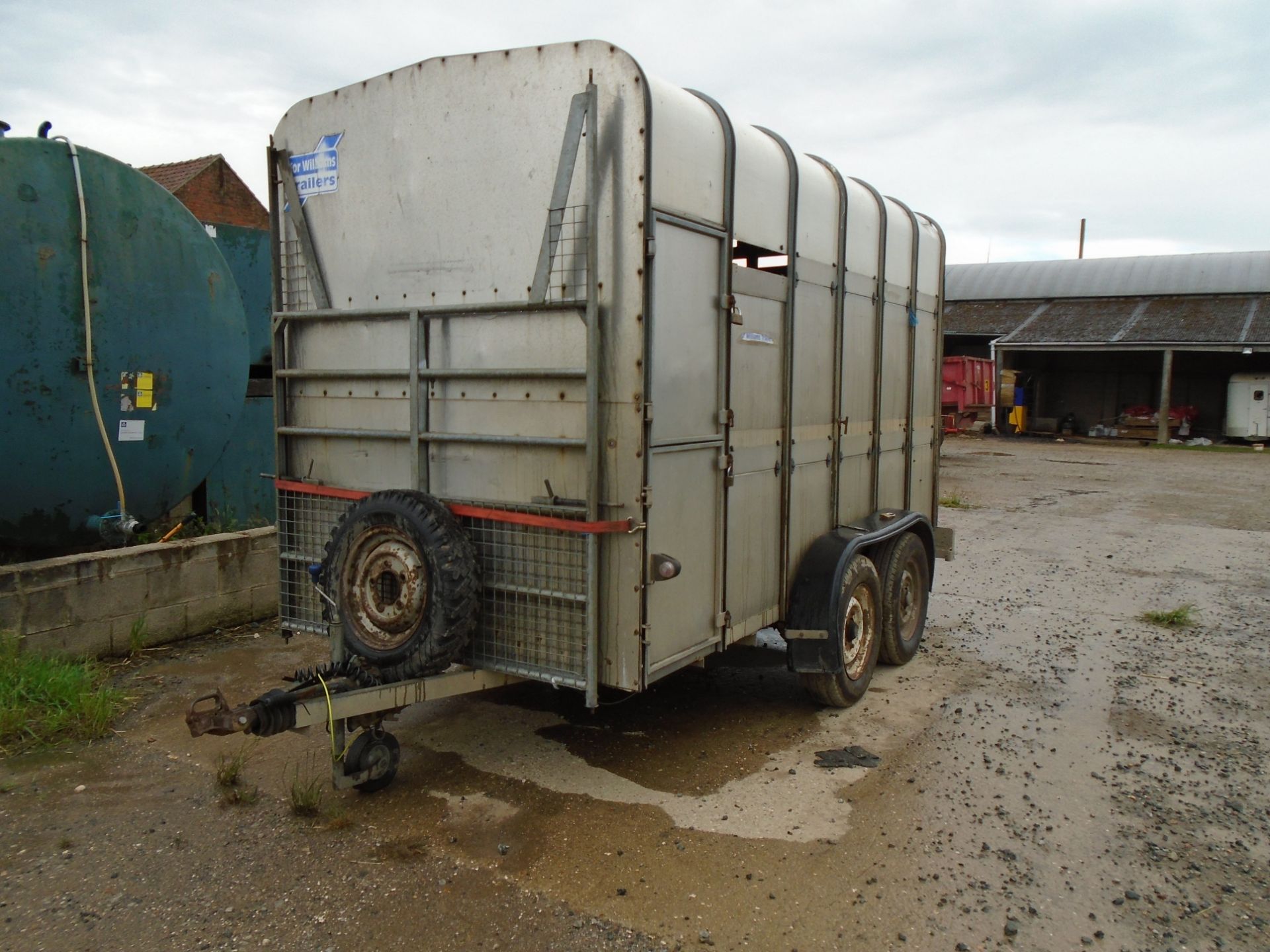 Ifor Williams 12' livestock trailer, sheep decks & cattle partitions