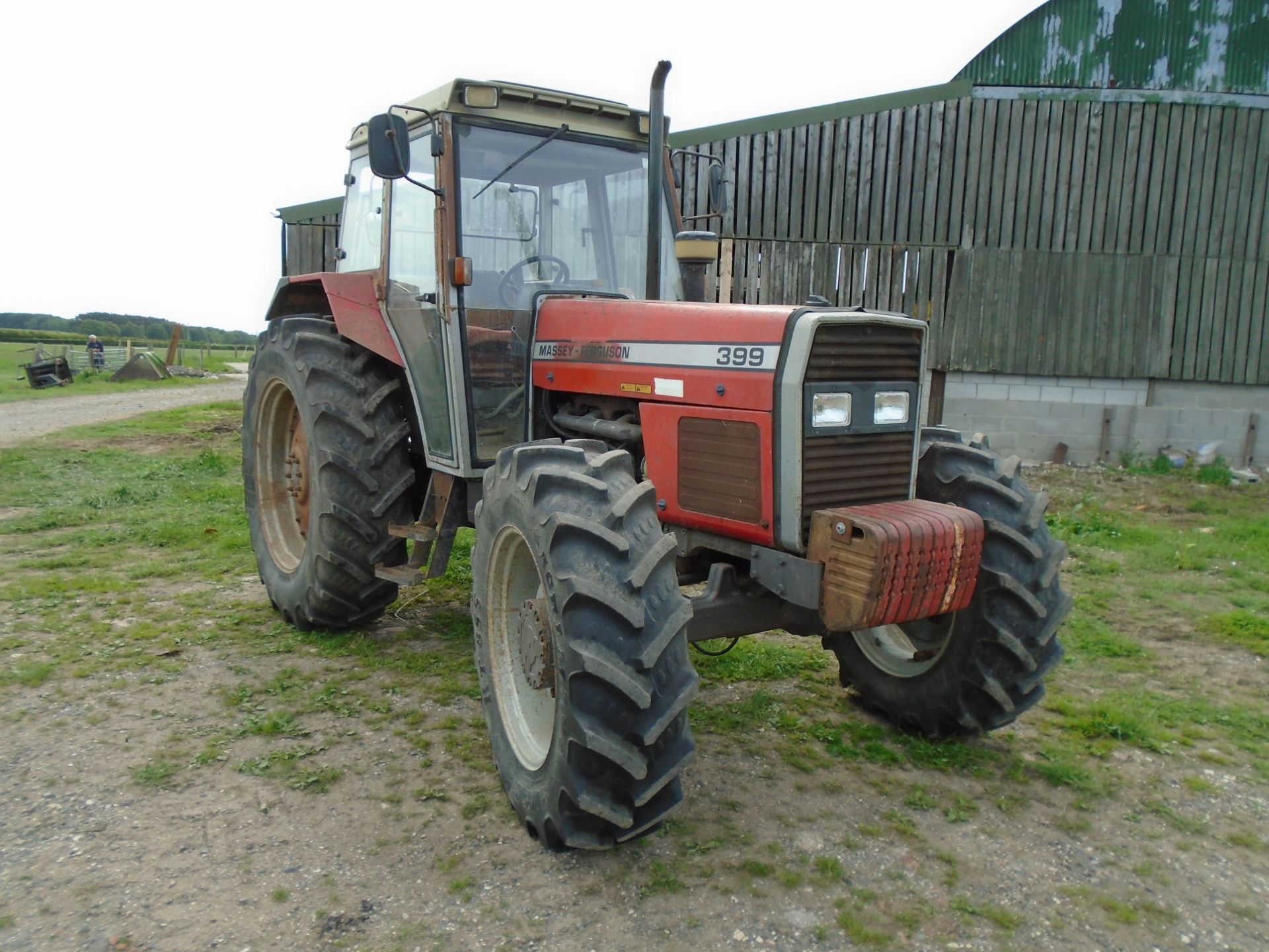 1990 Massey Ferguson 399 tractor, G499 SAT, 5,050 hours, 2 spools, 540/1000 PTO, 85% tyres (weights - Image 8 of 10