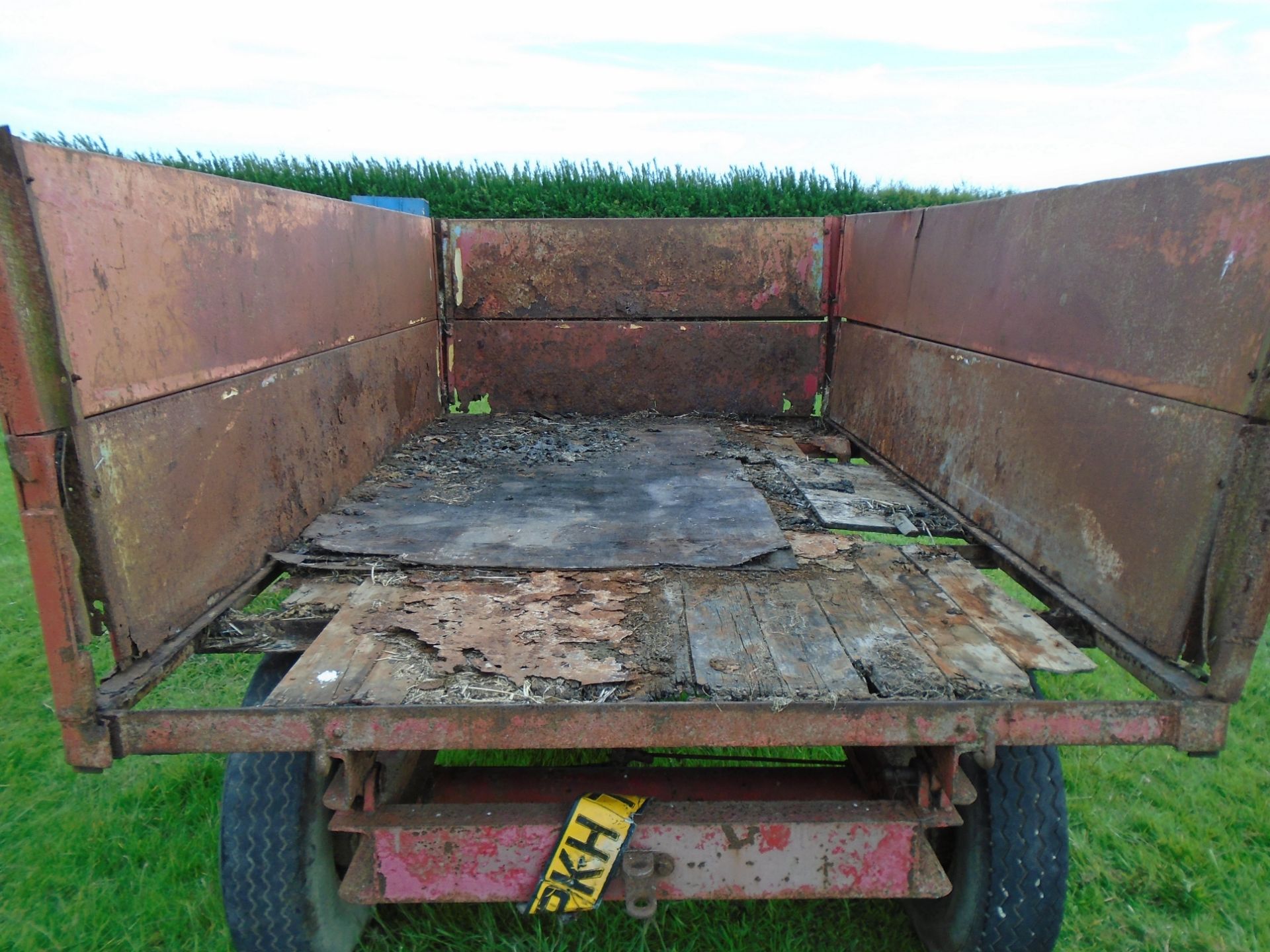 Small tipping trailer - Image 2 of 2