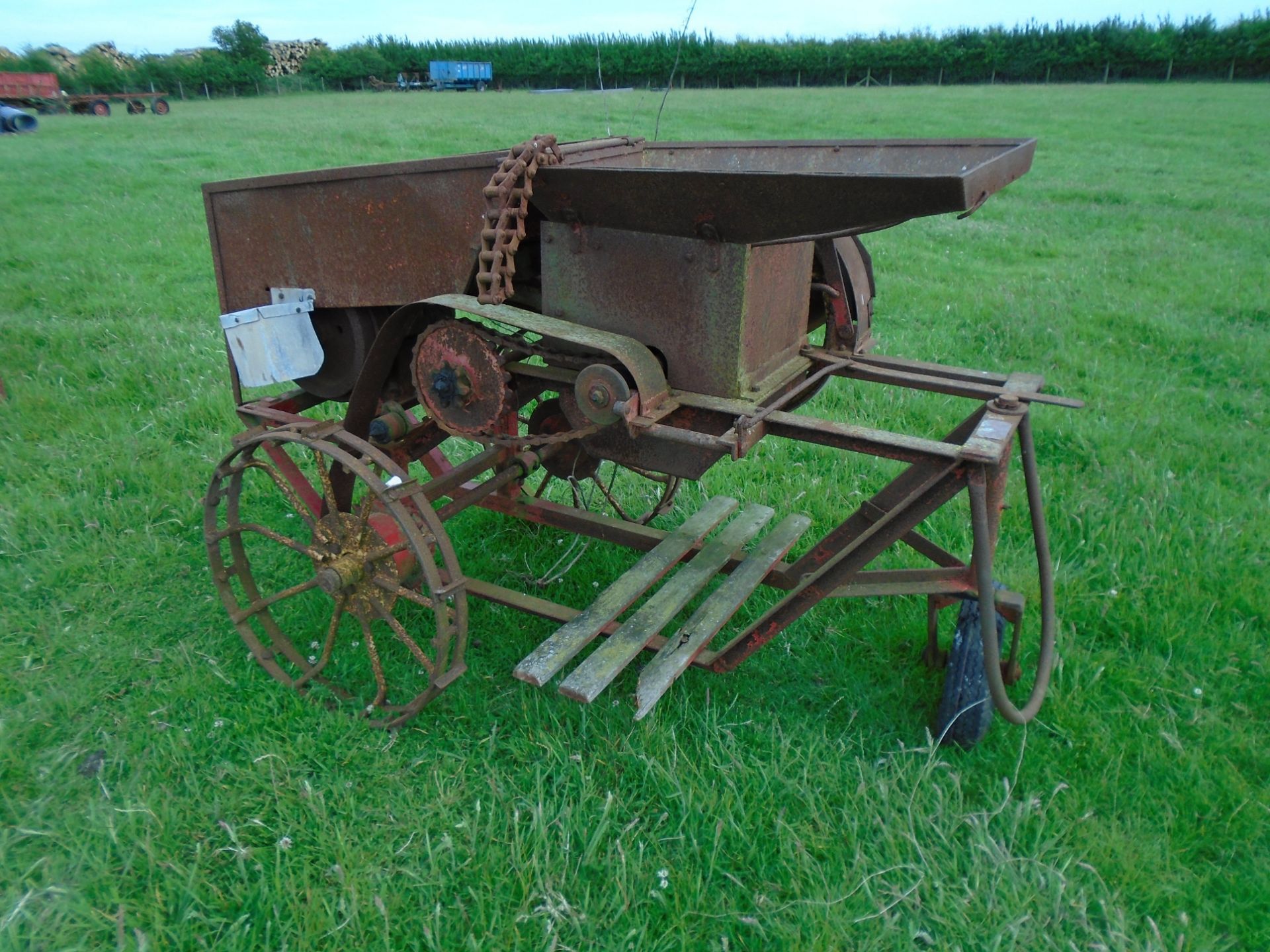 Russels of Kirbymoorside mobile root cutter