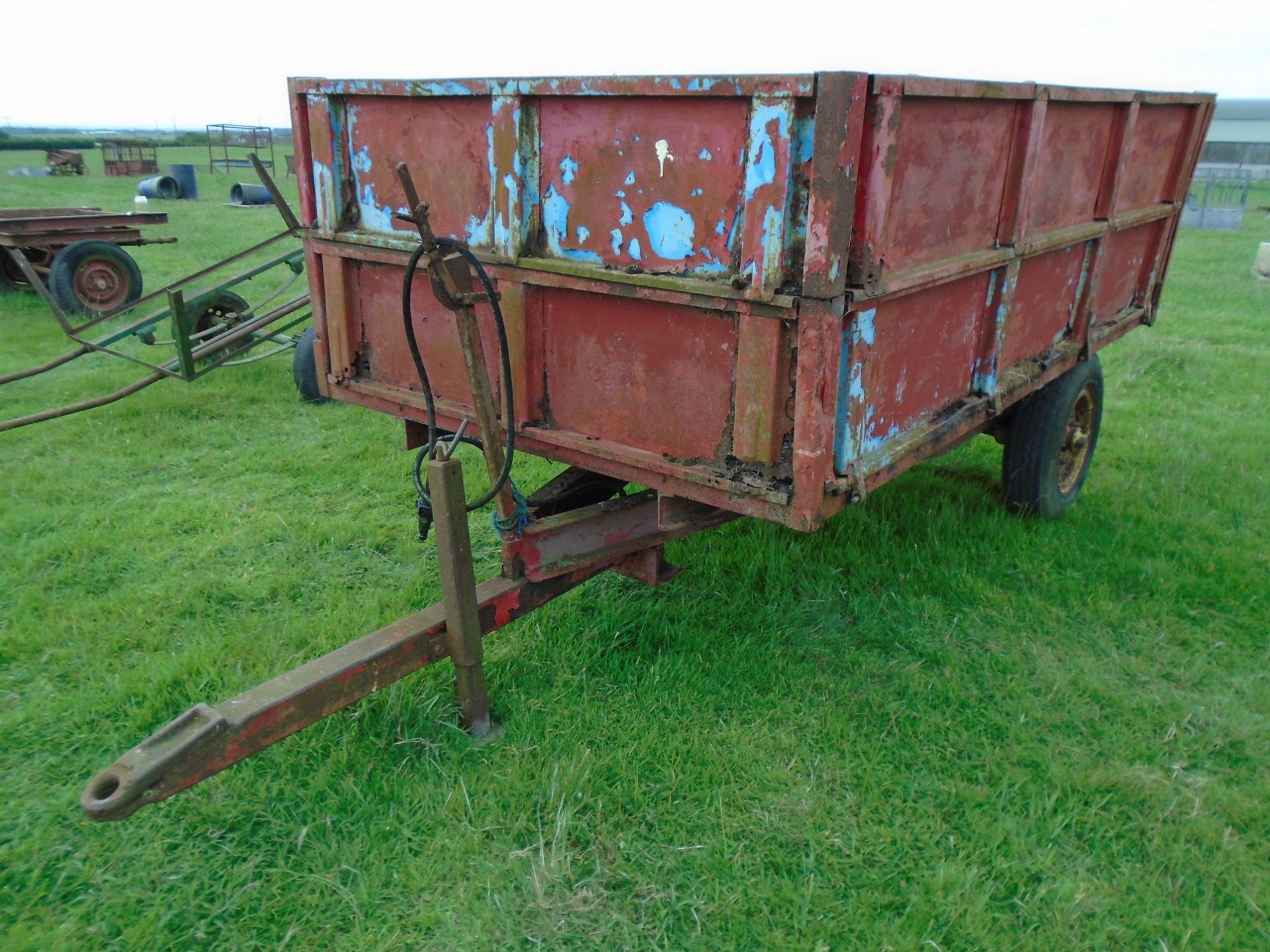 Small tipping trailer