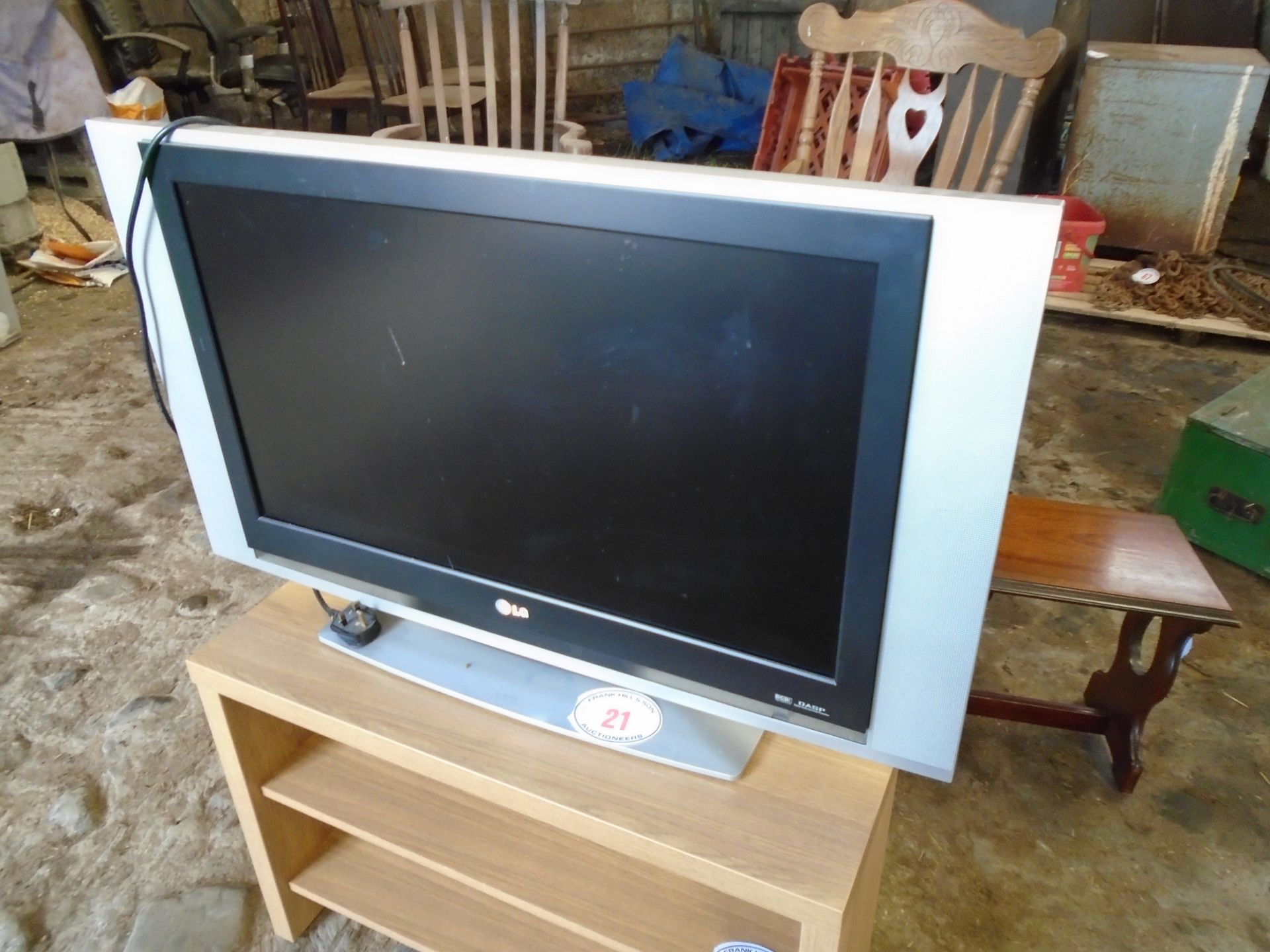 LG 33" TV