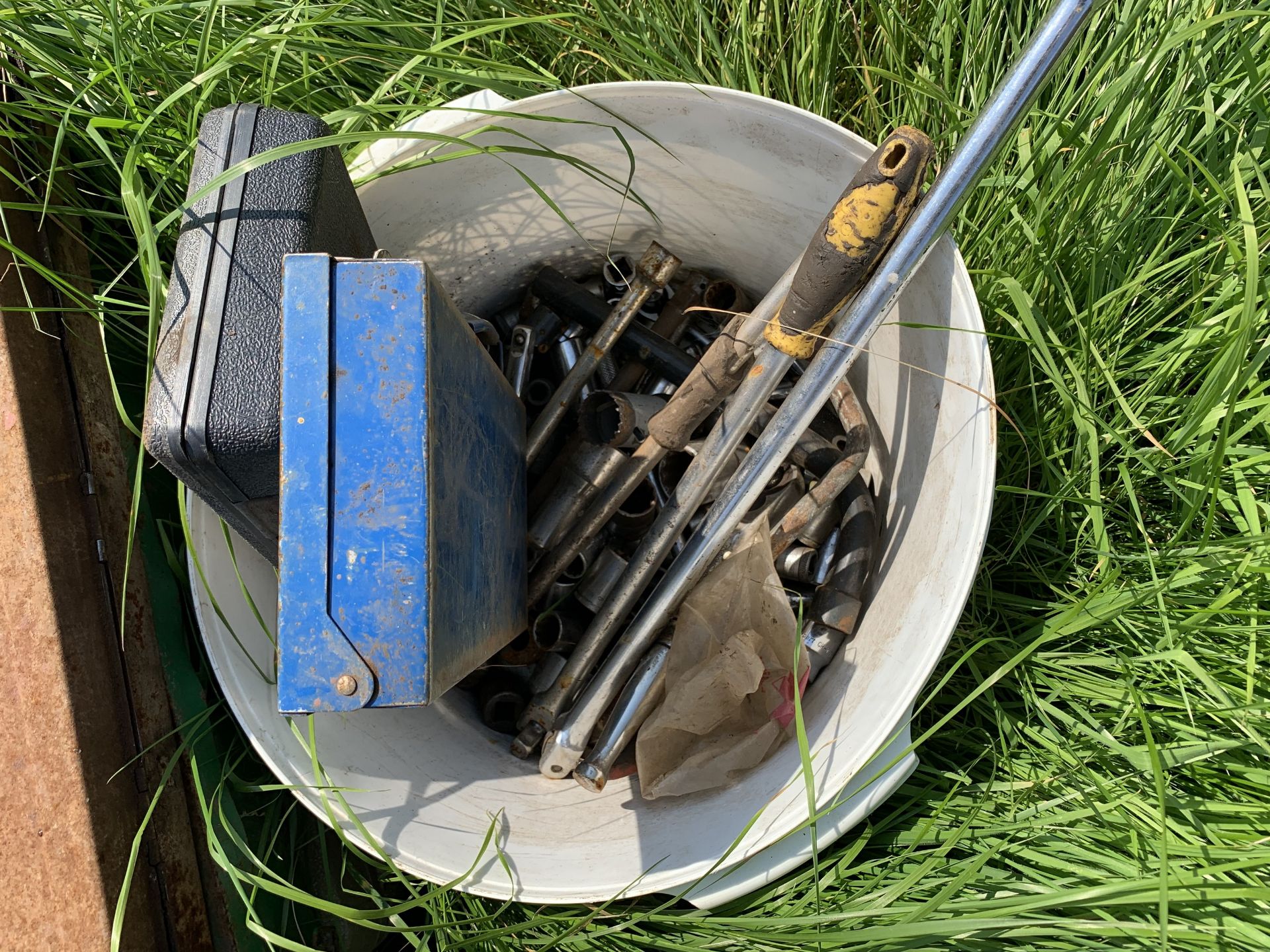 Heap of part socket sets - Image 2 of 2