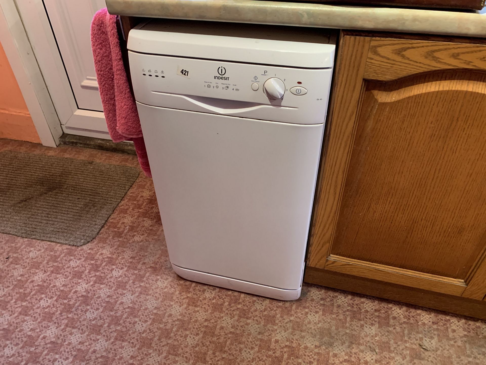 Indesit half width dishwasher - buyer to uninstall