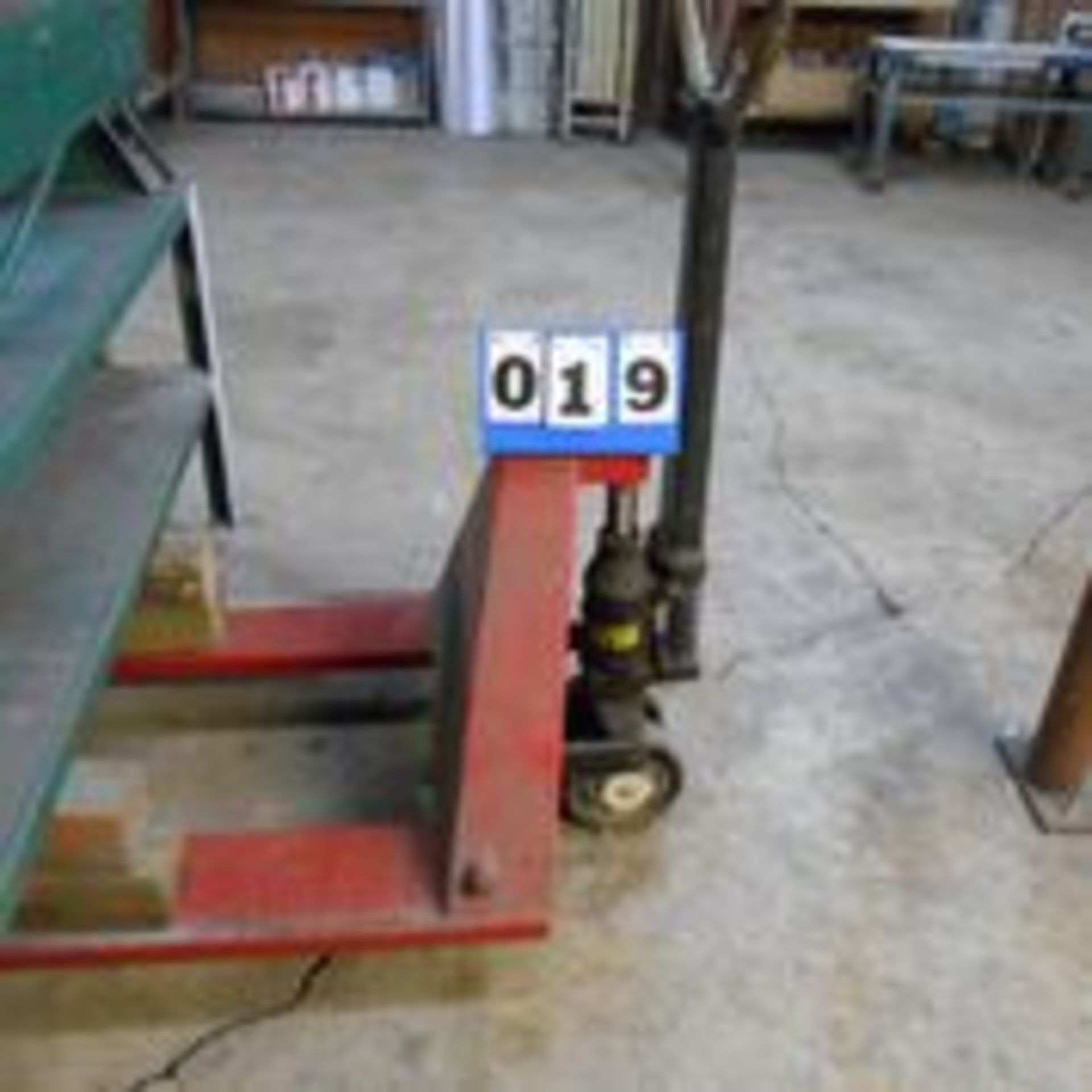 5,500lb Pallet Jack