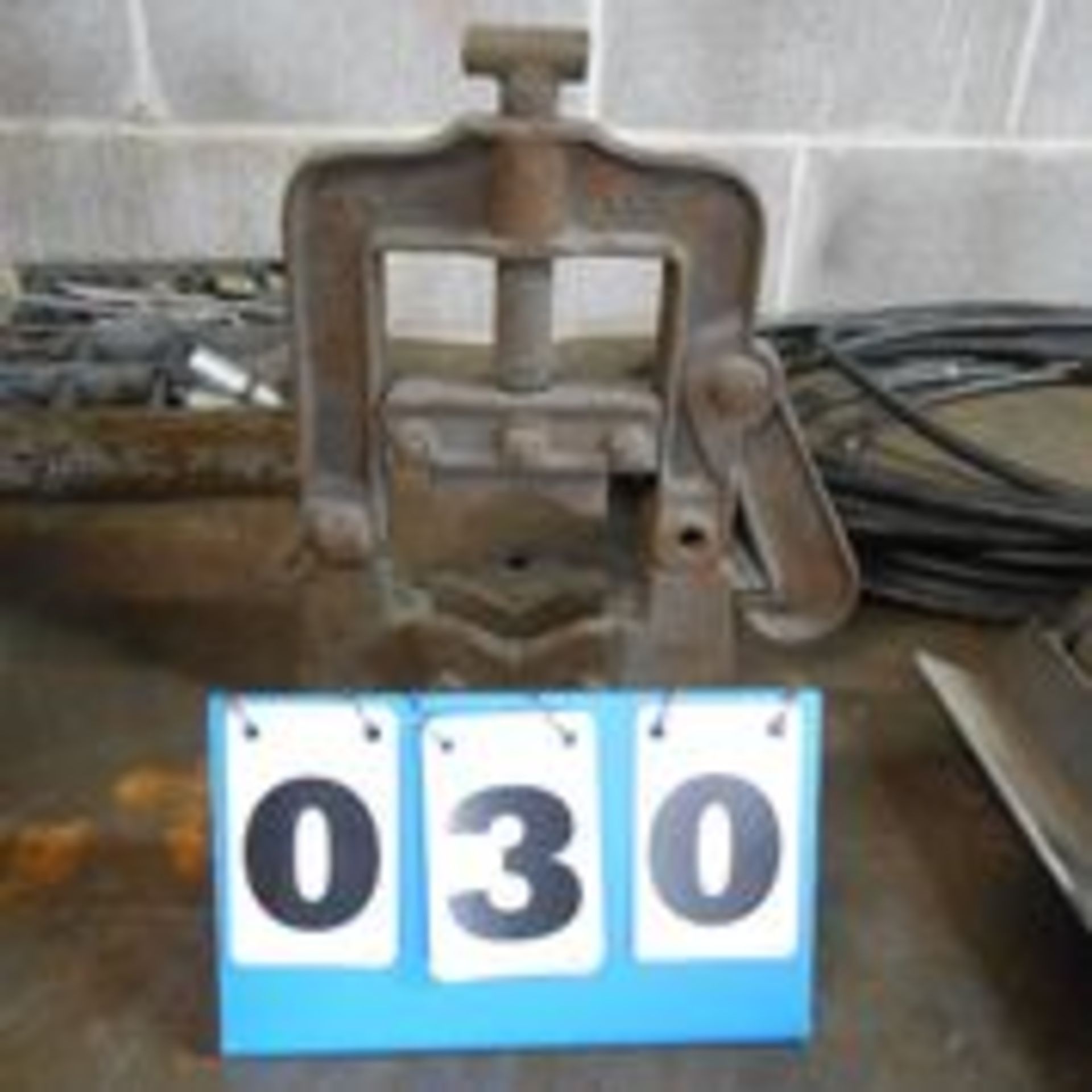 Heavy Duty Pipe Vise