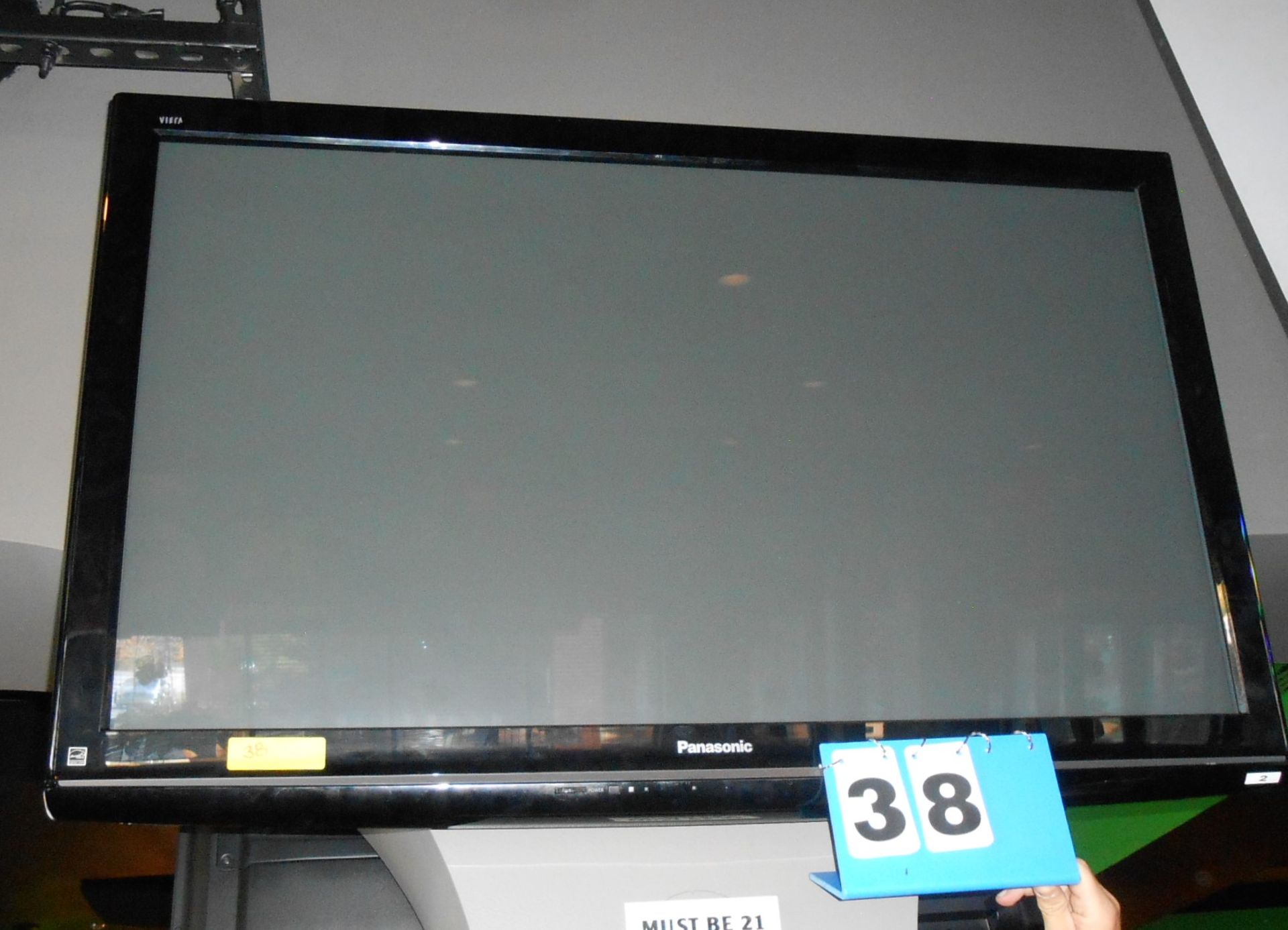 Panasonic 50" Flat Screen TV w/Wall Mount