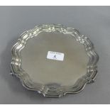 George V silver pie crust salver, Chester 1927, 20cm diameter