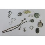 A collection of silver and white metal jewellery to include brooches and rings, etc (a lot)