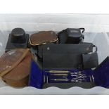 A box containing a collection of vintage cameras and a brown leather collar case (a lot)