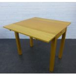 Contemporary table, 75 x 90 cm