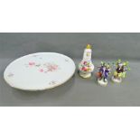 Mixed lot to include a Hammersley 'Lady Patricia' sugar castor, a continental porcelain cake plate