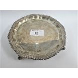 Silver card tray with gadrooned edge and four hoof feet, Birmingham 1972, 15cm diameter