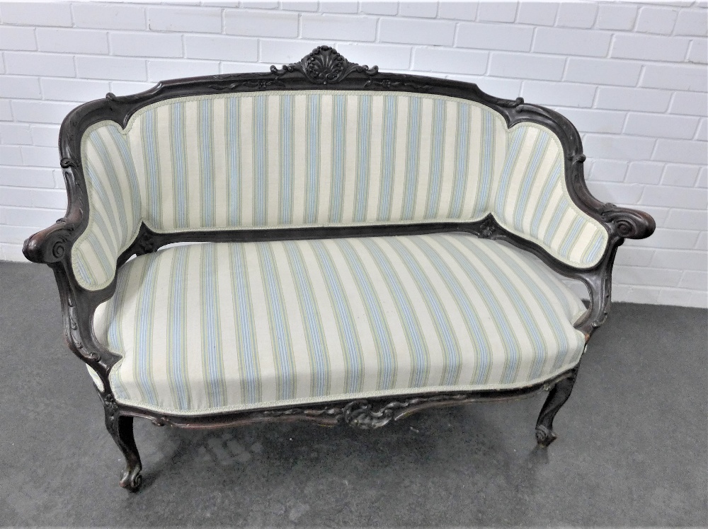 Mahogany framed settee with upholstered back and seat, 85 x 130cm