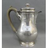 George V silver coffee pot, Harris & Sons Ltd, London 1920 with fruitwood handle and oval footrim,