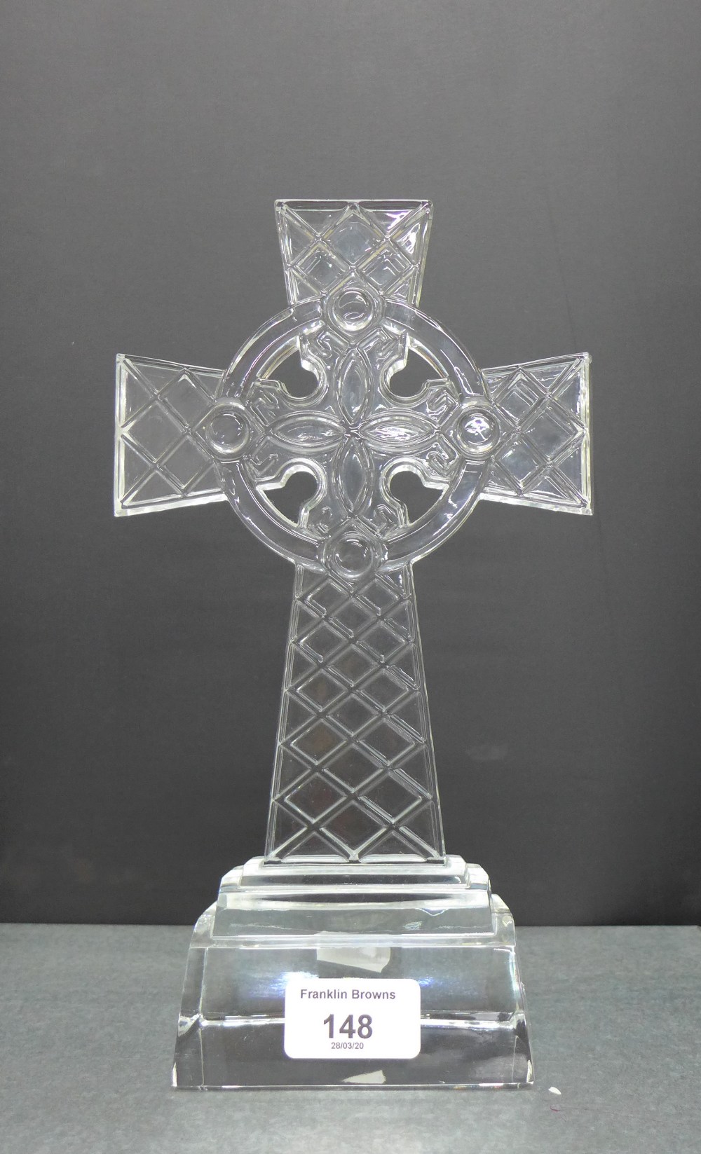 Iona style glass cross on rectangular plinth base, 26cm