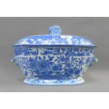 Blue and white tureen and cover with lion head finial and handles decorated with flowers and