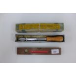 Vintage Smallwood spirit level and a boxed Spiral Ratchet screwdriver No 849 (2)