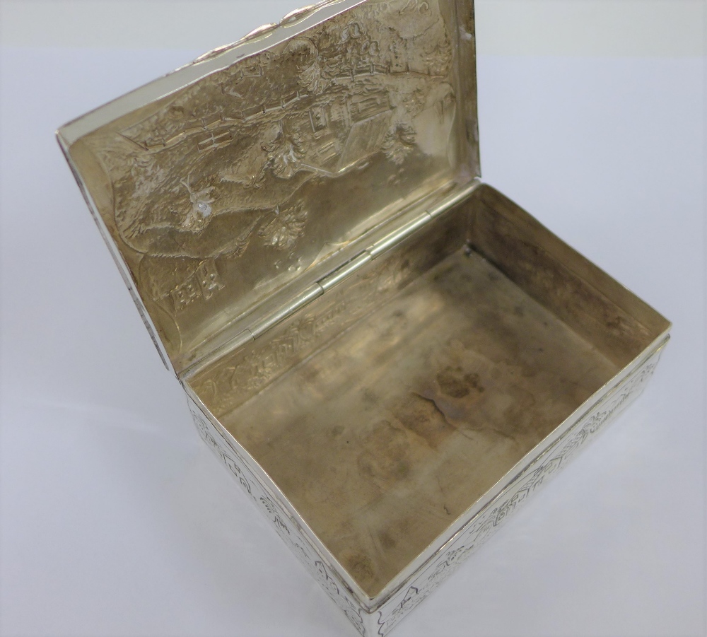 George III silver box of rectangular form the hinged lid with repousee landscape and cottage - Image 5 of 8