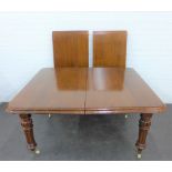19th century mahogany extending dining table with two extra leaves, 72 x 134 x 120cm