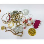 Collection of costume jewellery (a lot)