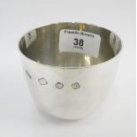 Silver tumbler cup, Spink & Son, London 1968, of plain conventional form, 73mm diameter, approx