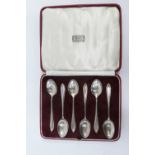 Set of six silver teaspoons, Birmingham 1937, in red leather case retailed by Harrods (6)