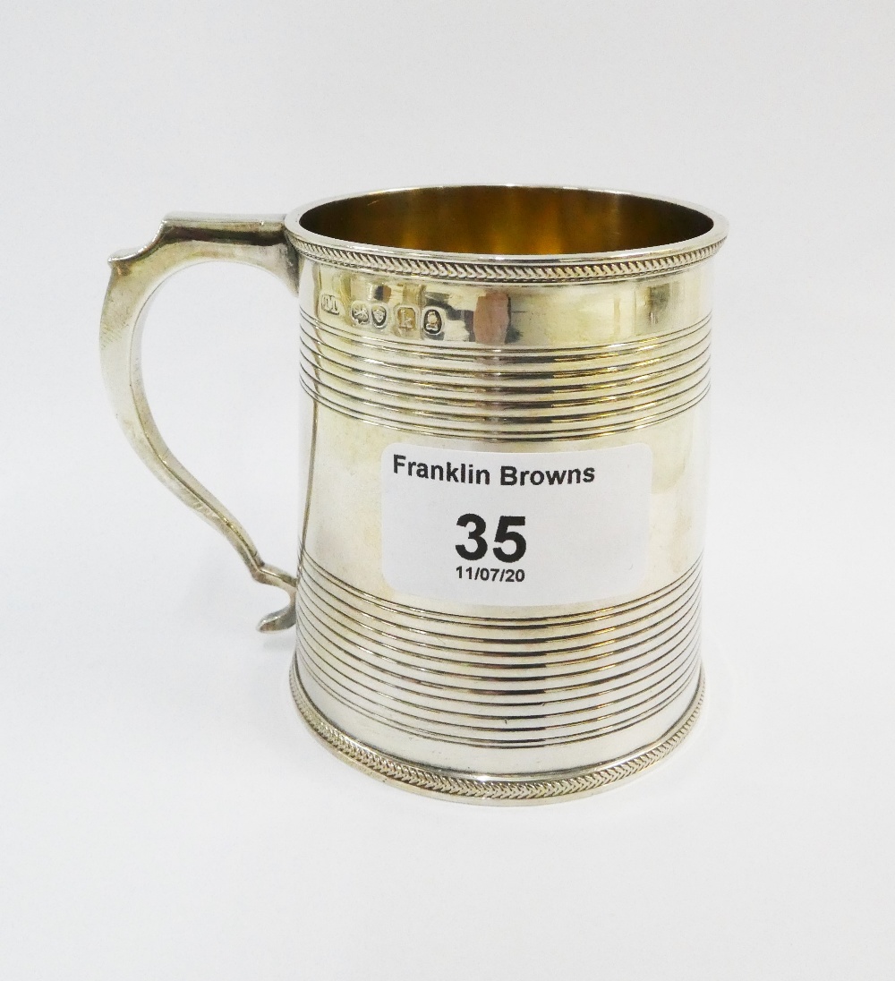 George IV silver mug, makers mark TD, London 1825, of slightly tapering form with threaded bands and