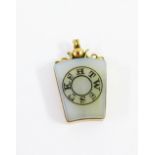 9ct gold mounted and white hardstone Masonic pendant, 3.5cm