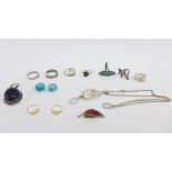 Collection of silver jewellery to include pendants and rings, etc (a lot)