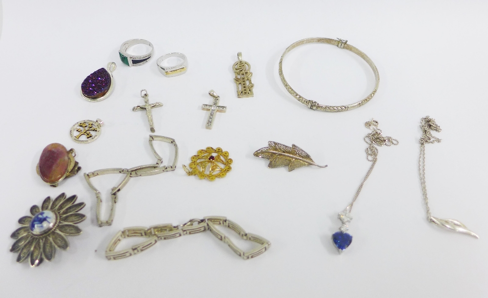Collection of silver jewellery to include earrings, pendant and bangle, etc (a lot)