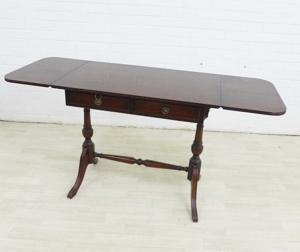 Reproduction sofa table of traditional form, 74 x 85cm - Image 2 of 3