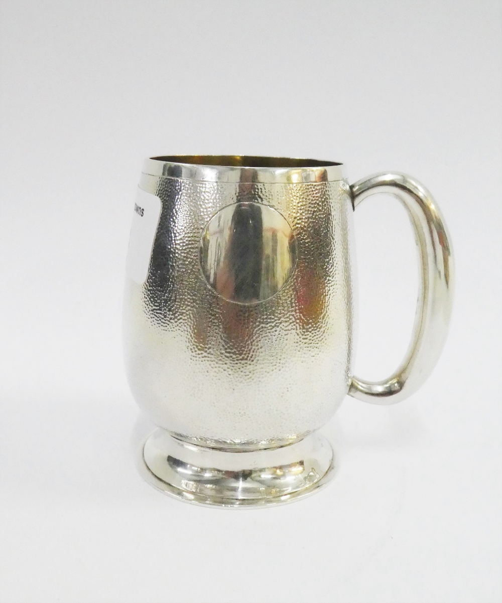 Chinese Export silver tankard by Tuck Chang, 8cm high - Image 2 of 3