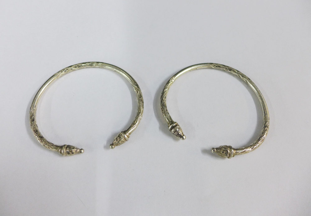 Pair of silver bangles (2)