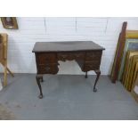 Mahogany lowboy, the rectangular top above an arrangement of drawers, raised on cabriole legs, 78