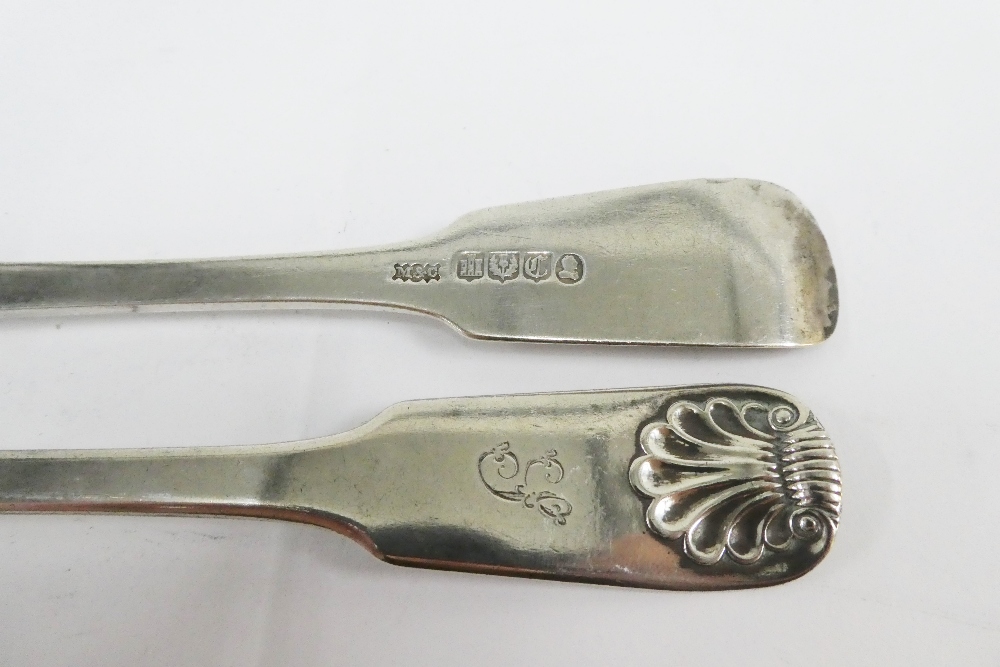 Six Scottish silver table forks, Mackay & Chisholm, Edinburgh 1835, fiddle and shell pattern, 20cm - Image 3 of 3