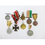 A collection of medals to include WWI Defence and Victory medals awarded to S-22126 PTE T .
