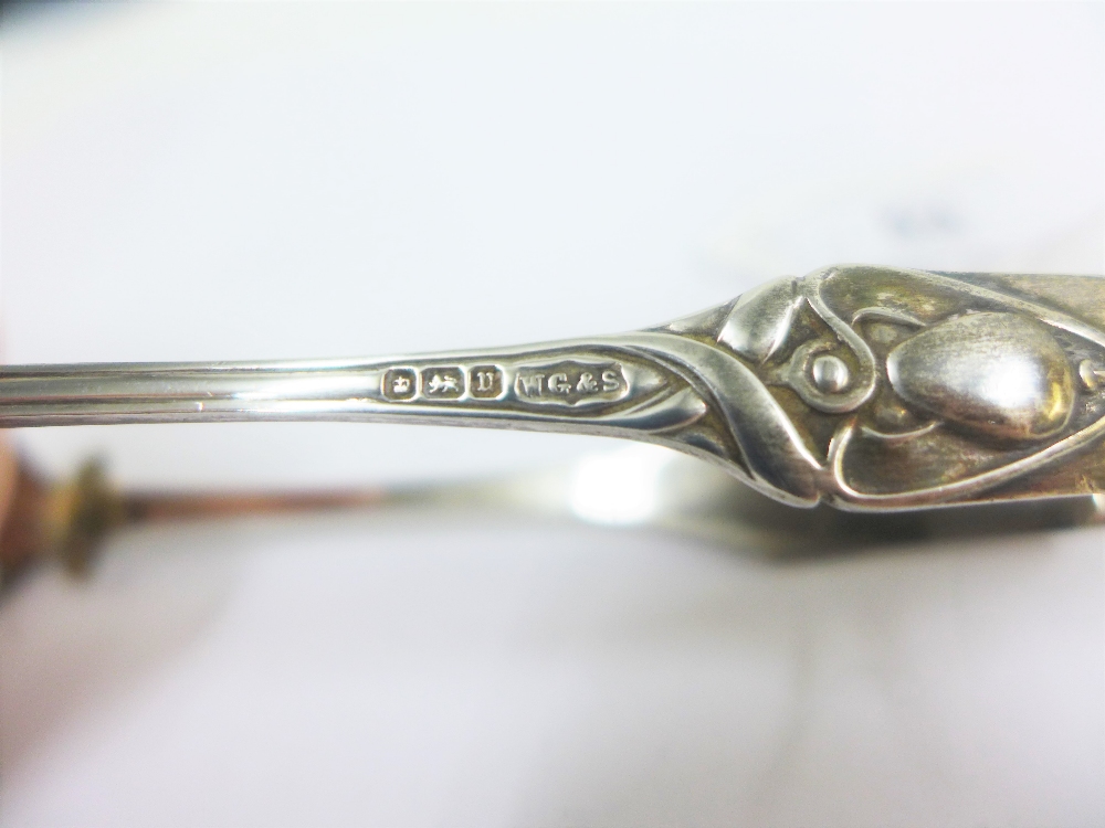 Art Nouveau silver sugar tongs, William Gallimore & Sons, Sheffield 1912, with claw grips and - Image 2 of 3