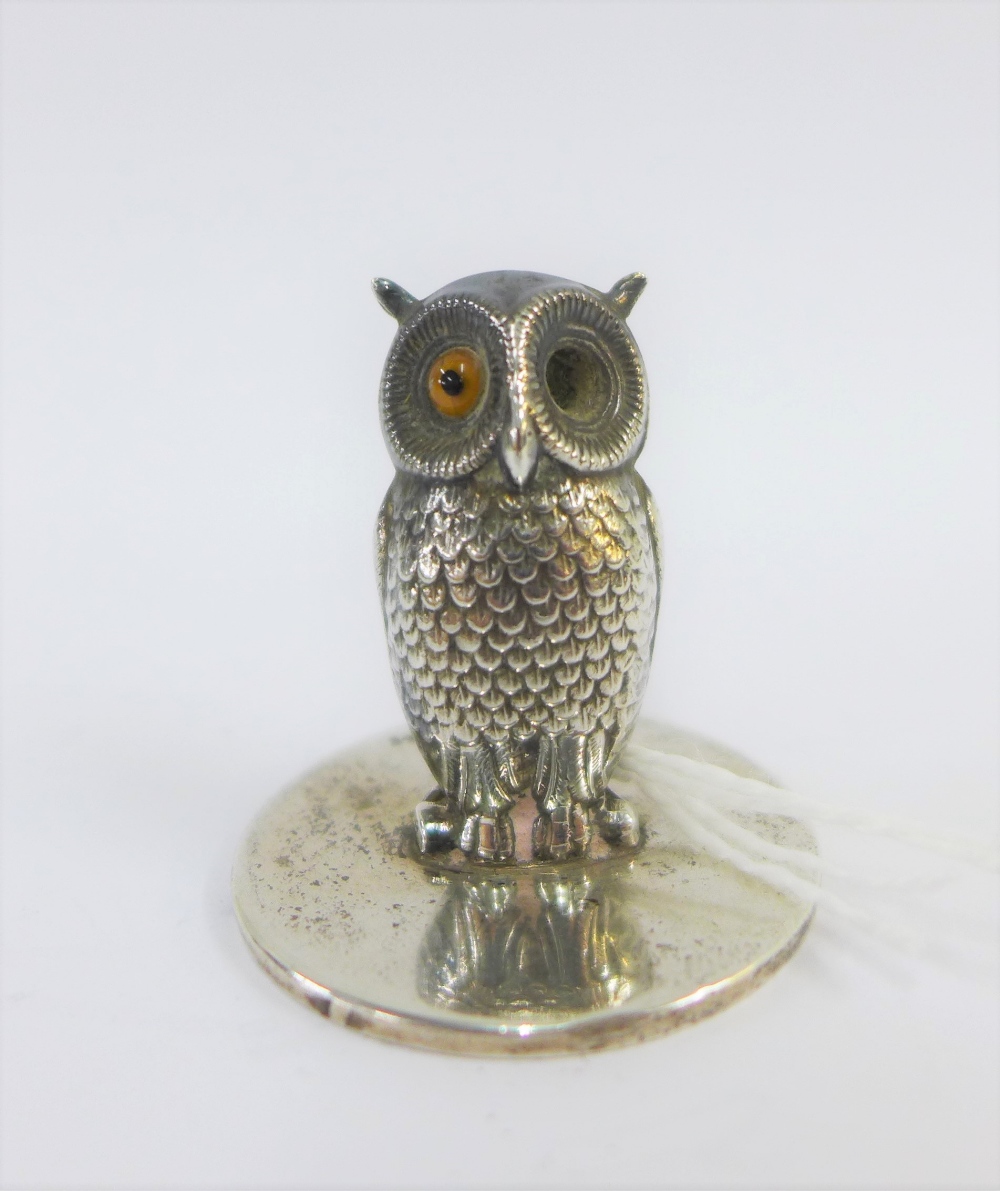 Edwardian silver 'Owl' menu card holder, Sampson Mordan & Co, Chester 1909, Reg No 433091, with