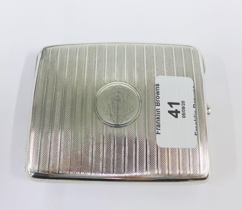 Silver gilt cigarette case, Sheffield 1945, 10cm