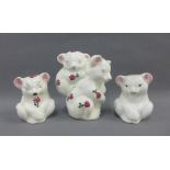 Collection of Plichta Pottery bears painted with clover pattern, largest 12cm (3)